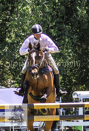 Tues1_Showjumping 046