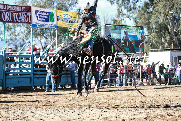 TumutRodeo2016Two_3556