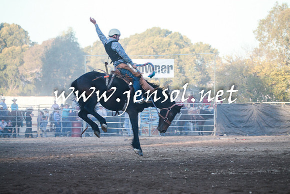 TumutRodeo2016Two_4913