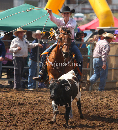 TaralgaRodeo2013One_0599_edited-1