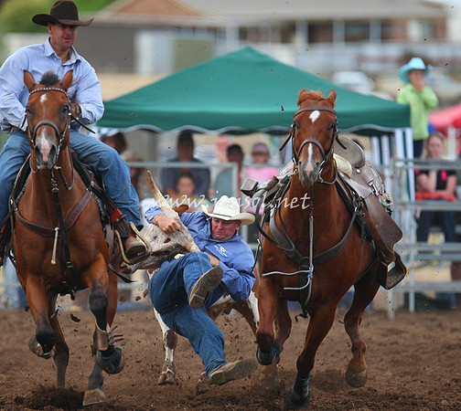 TaralgaRodeo2013Two_0017_edited-1