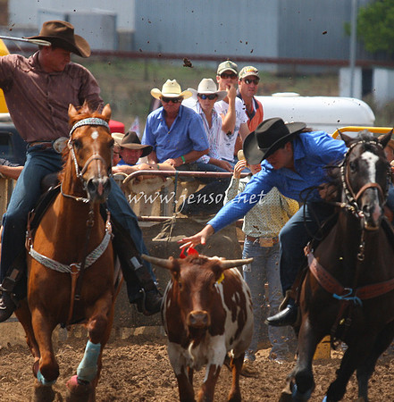 TaralgaRodeo2013One_0465_edited-1
