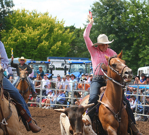 TaralgaRodeo2013One_0453_edited-1