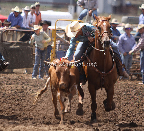 TaralgaRodeo2013KJS_0256_edited-1