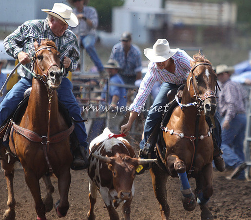 TaralgaRodeo2013KJS_0418_edited-1