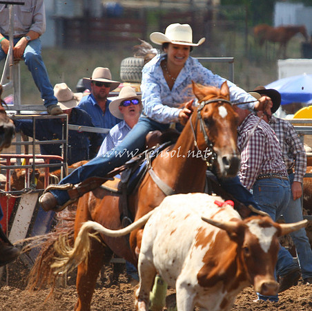 TaralgaRodeo2013One_0438_edited-1