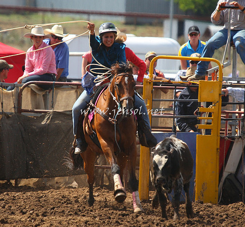 TaralgaRodeo2013One_0583_edited-1