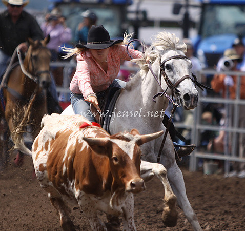 TaralgaRodeo2013KJS_0262_edited-1