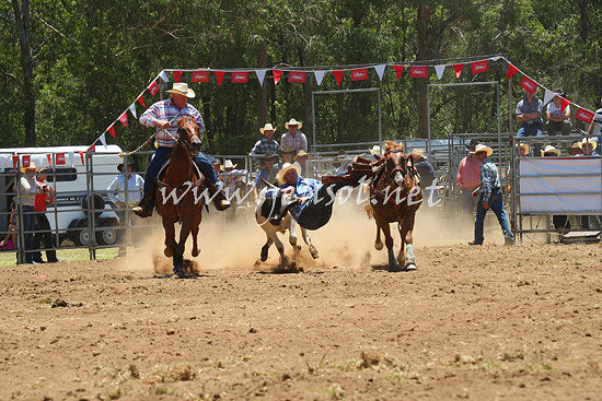 pictonrodeo2013one_0427_1