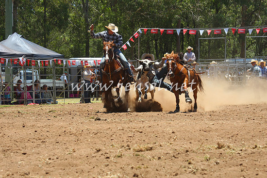 pictonrodeo2013one_0437_1