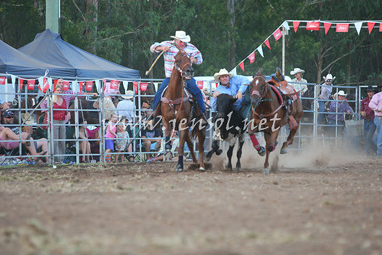 pictonrodeo2013two_0217_1