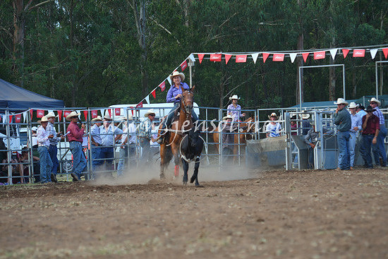 pictonrodeo2013one_0947_1
