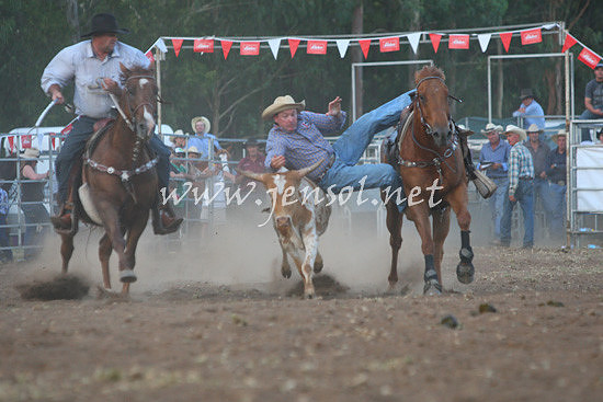 pictonrodeo2013two_0241_1