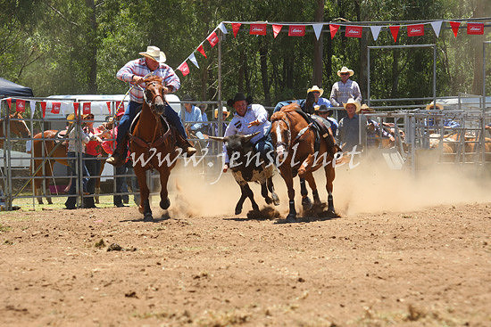 pictonrodeo2013one_0459_1