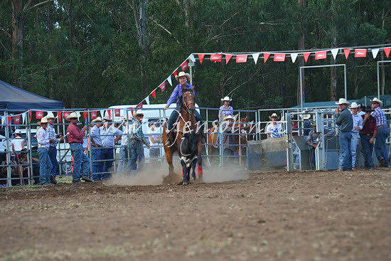 pictonrodeo2013one_0945_1