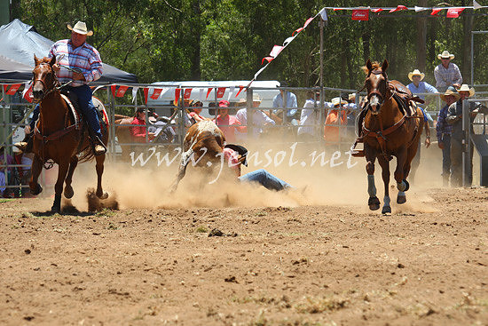 pictonrodeo2013one_0470_1
