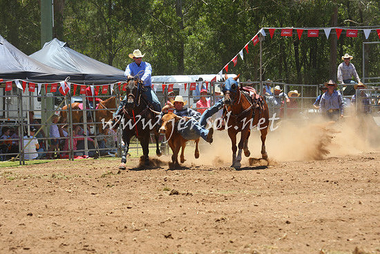 pictonrodeo2013one_0480_1