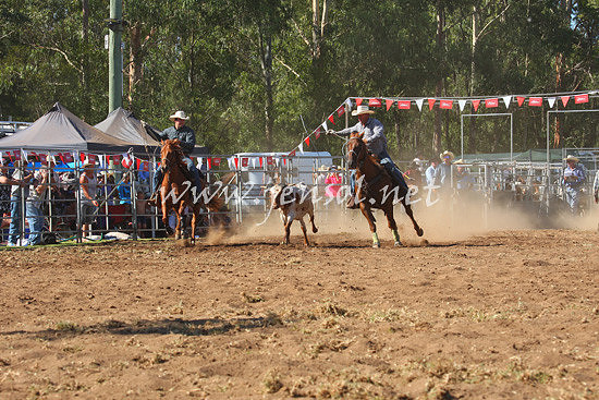 pictonrodeo2013one_0685_1