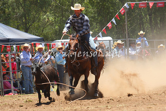 pictonrodeo2013one_0418_1