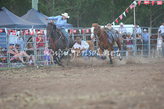 pictonrodeo2013two_0205_1