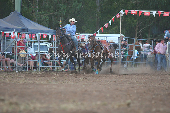 pictonrodeo2013two_0251_1
