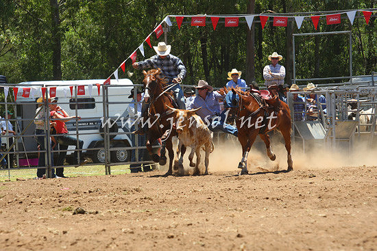 pictonrodeo2013one_0431_1