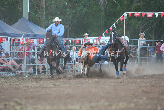 pictonrodeo2013two_0209_1