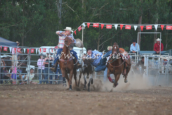 pictonrodeo2013two_0227_1