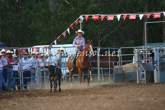 pictonrodeo2013one_0956_1