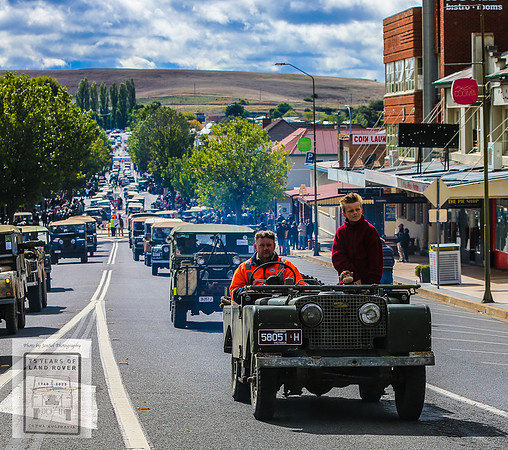 75thAnniversaryLandRover_0101