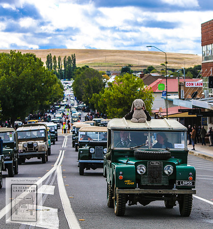 75thAnniversaryLandRover_0139