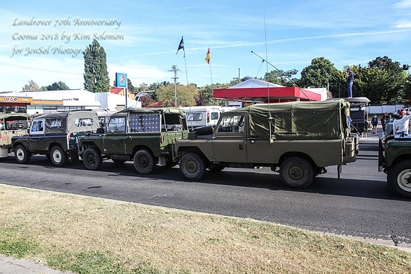 Landrovers70th-59