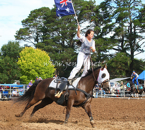 TaralgaRodeo2013One_0732_edited-1