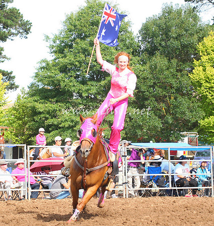 TaralgaRodeo2013One_0727_edited-1