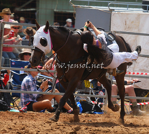 TaralgaRodeo2013One_0315_edited-1