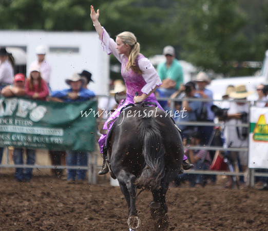 TaralgaRodeo2013KJS_0196_edited-1