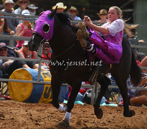 TaralgaRodeo2013One_0321_edited-1