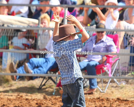 TaralgaRodeo2013One_0668_edited-1