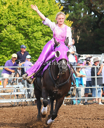 TaralgaRodeo2013One_0685_edited-1