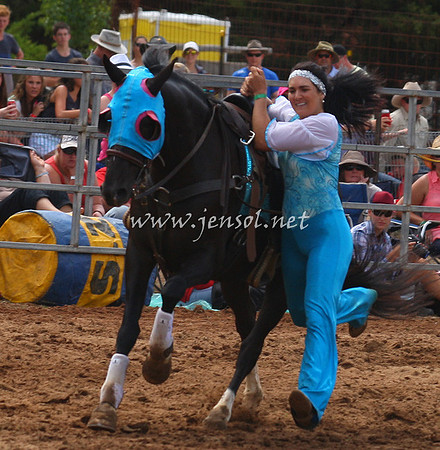 TaralgaRodeo2013One_0301_edited-1