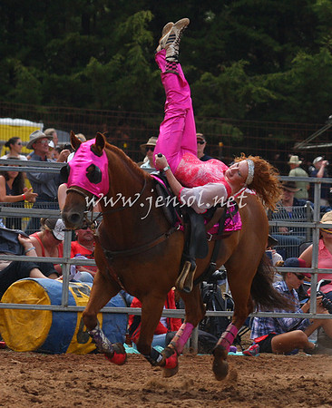TaralgaRodeo2013One_0308_edited-1
