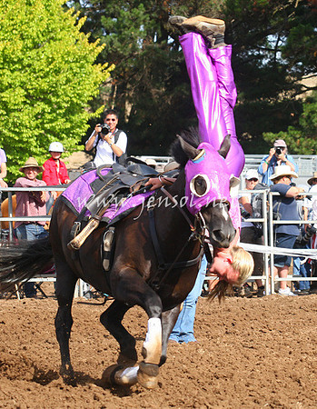 TaralgaRodeo2013One_0725_edited-1