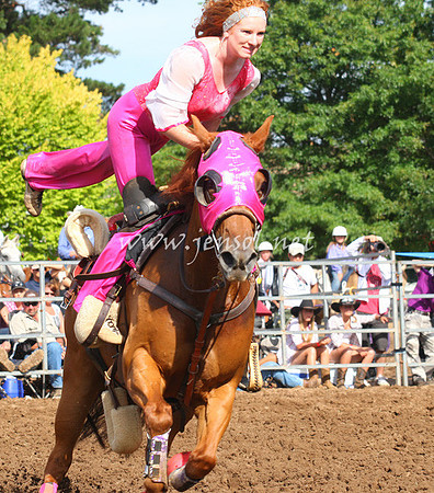TaralgaRodeo2013One_0719_edited-1