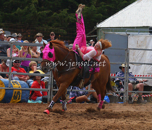 TaralgaRodeo2013One_0307_edited-1
