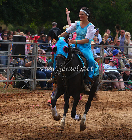 TaralgaRodeo2013One_0297_edited-1