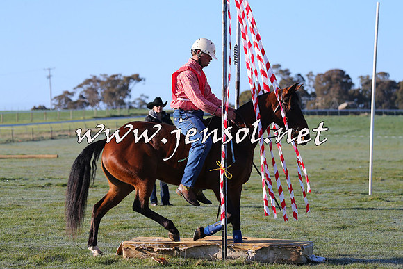 TumbarumbaStockmensChallenge_0811