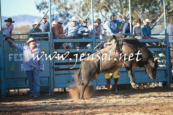TumutRodeo2016Two_4160