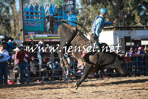 TumutRodeo2016Two_4176