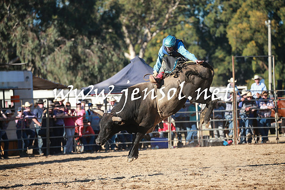 TumutRodeo2016Two_4184