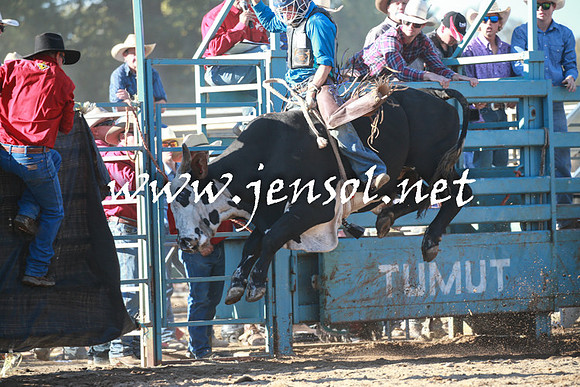 TumutRodeo2016Two_3978